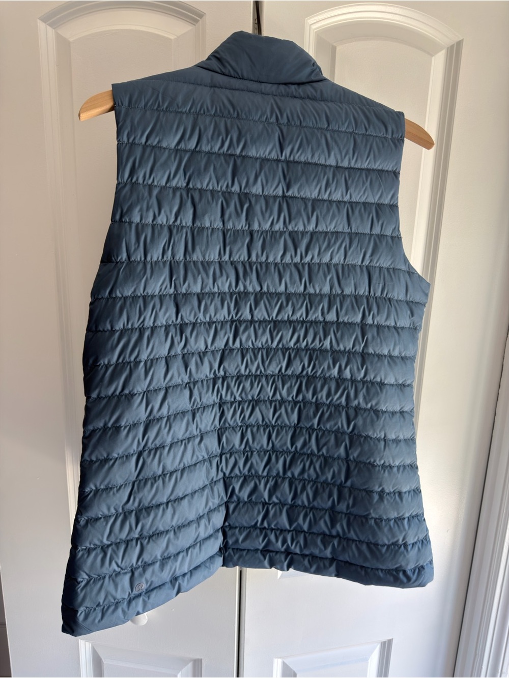 Lululemon Pack It Down Vest Size 12 - Picture 3 of 3